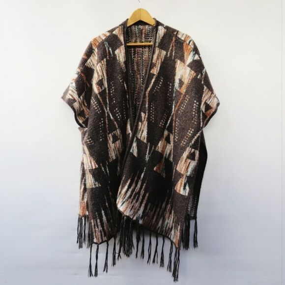 Boho Southwestern Women Size Large Open Front Gray Neutral Beige Fringe Poncho - Picture 6 of 12
